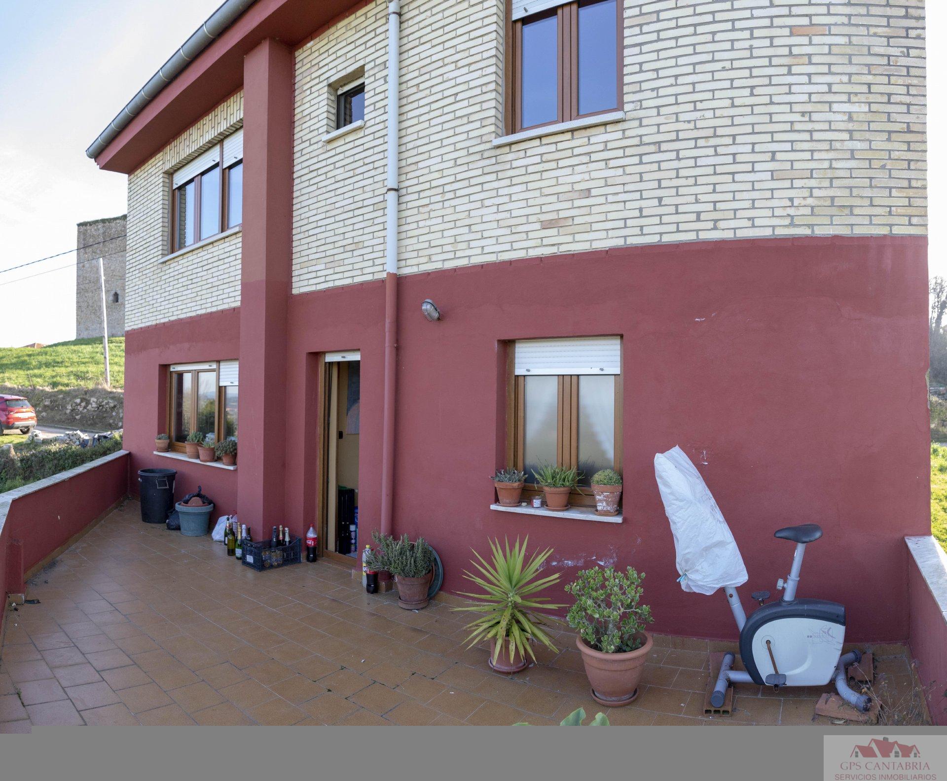 For sale of house in Quijas