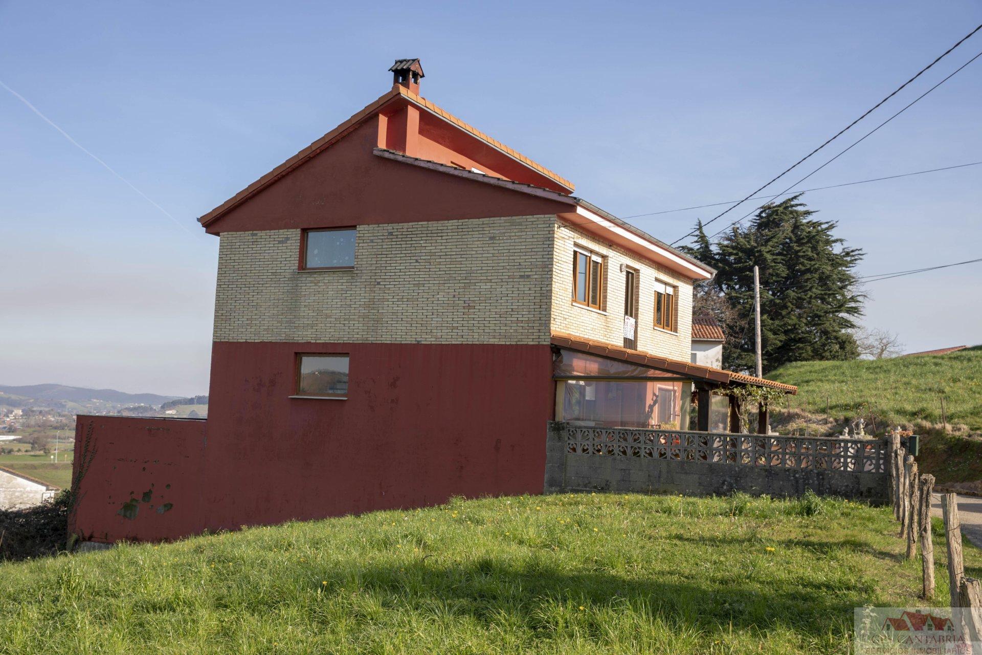 For sale of house in Quijas