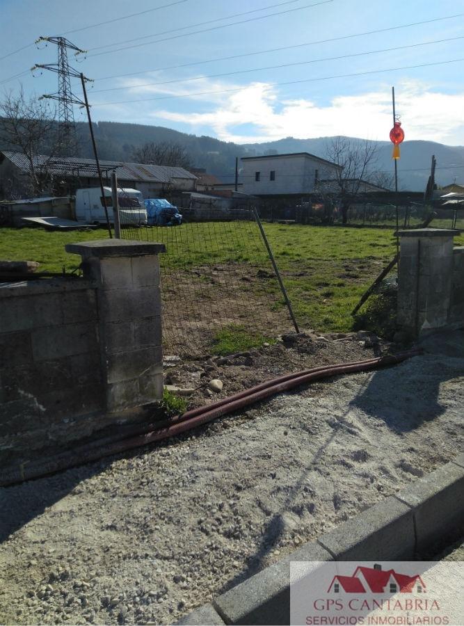 Venta de terreno en Los Corrales de Buelna