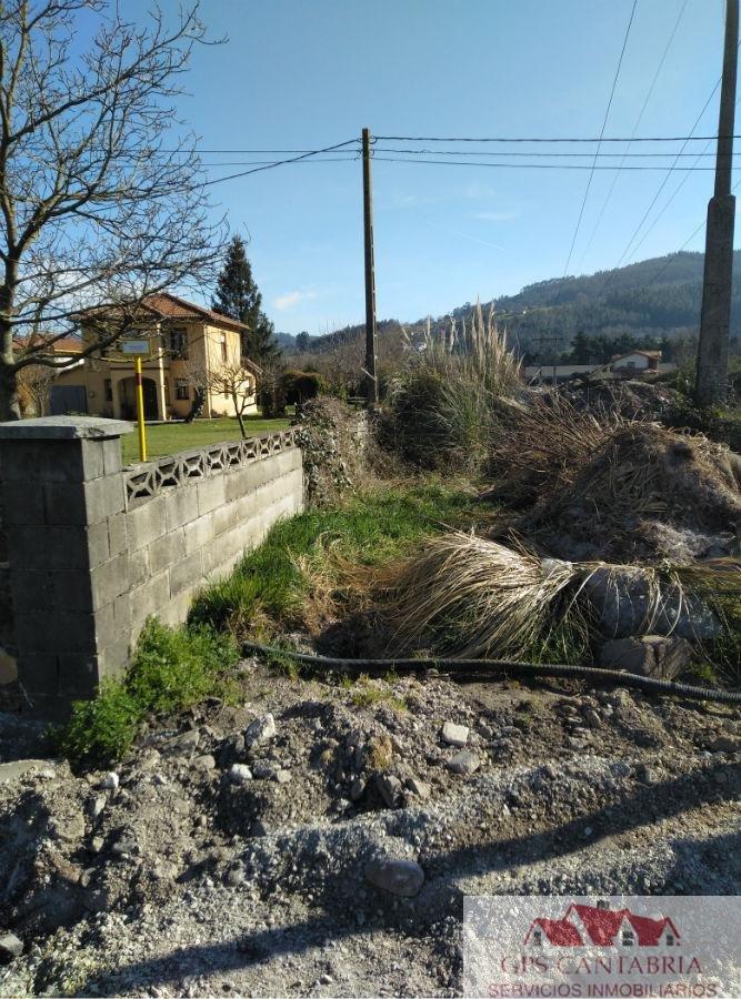 Venta de terreno en Los Corrales de Buelna