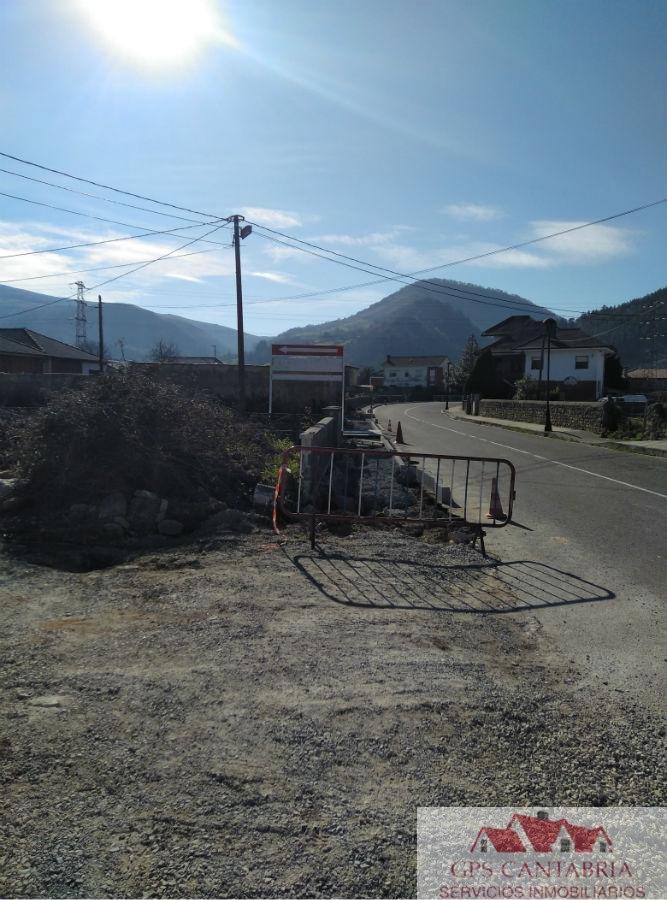 Venta de terreno en Los Corrales de Buelna