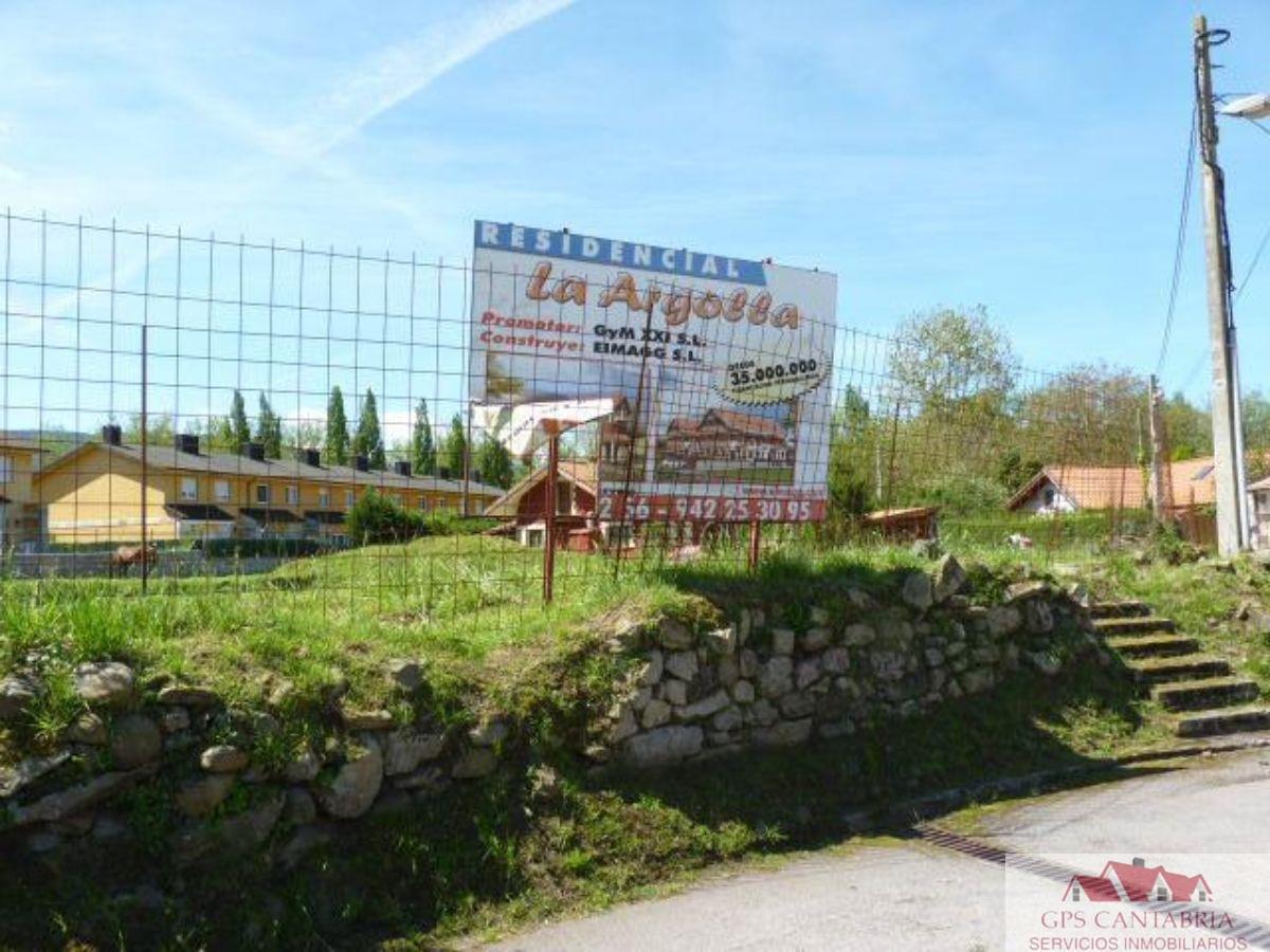 For sale of land in Carandia