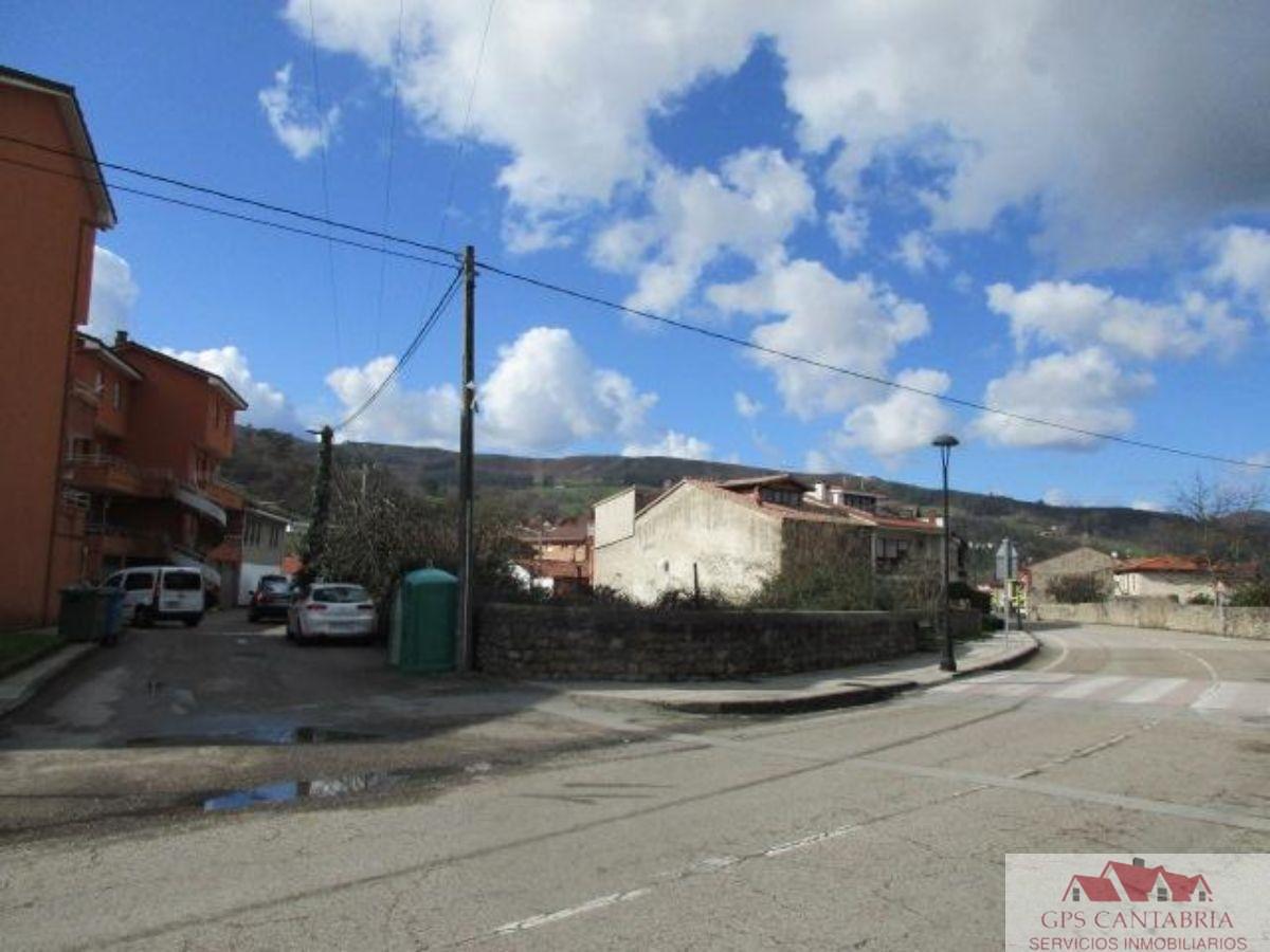 For sale of land in Los Corrales de Buelna