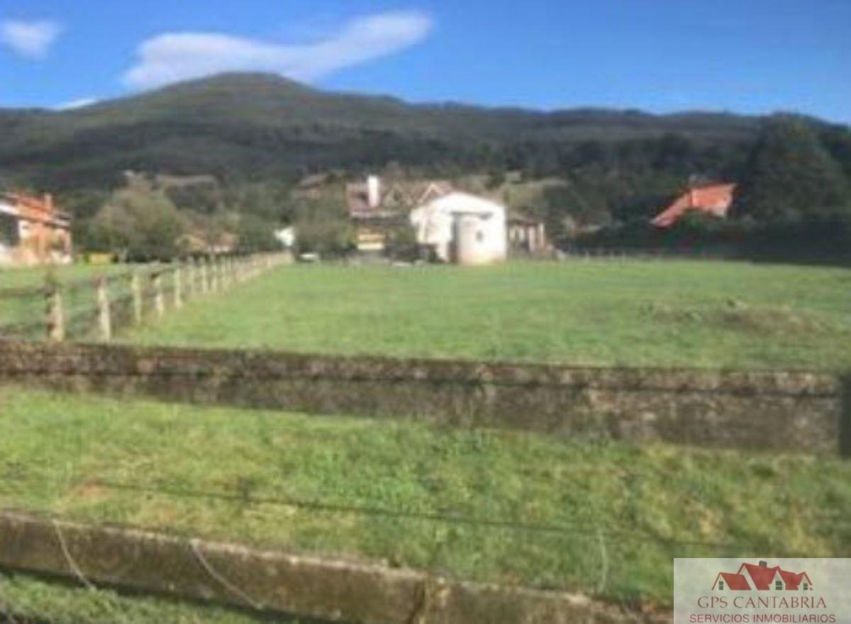 For sale of land in Los Corrales de Buelna