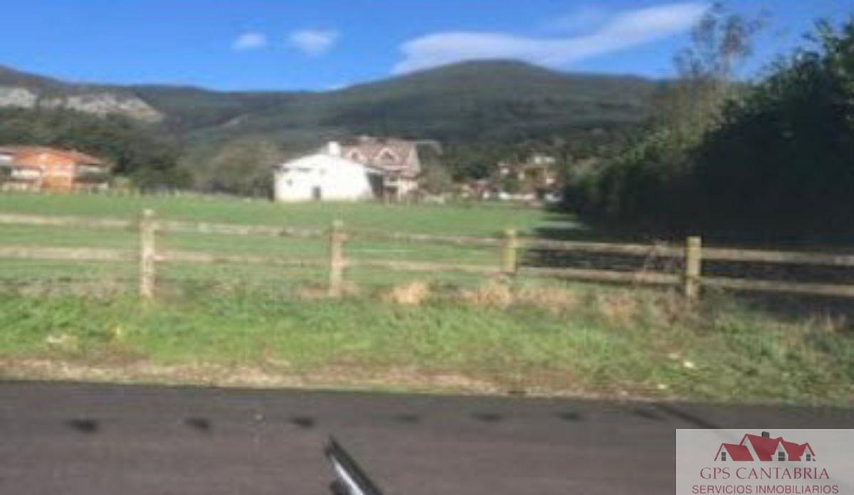 For sale of land in Los Corrales de Buelna