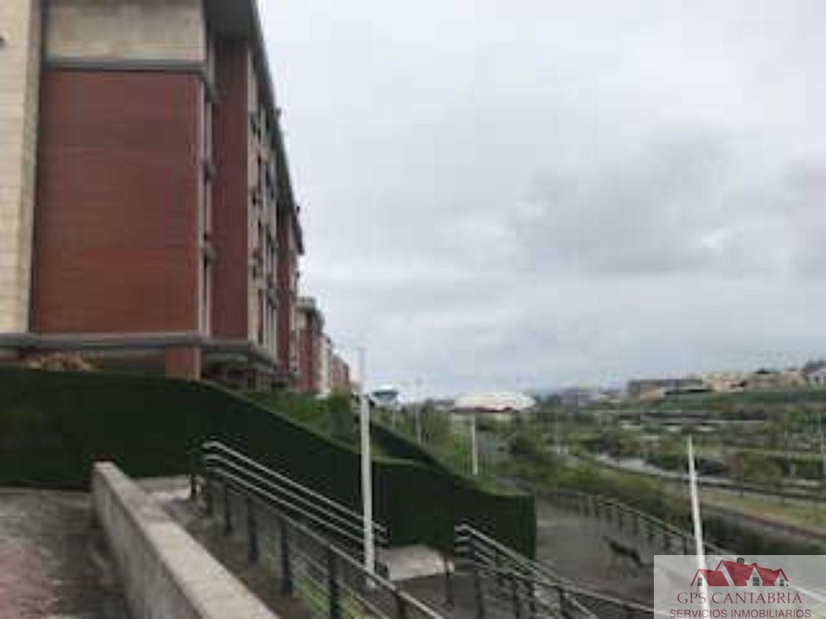 For sale of garage in Santander