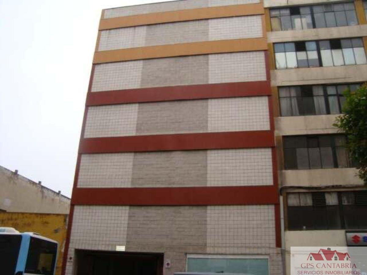 For sale of garage in Santander