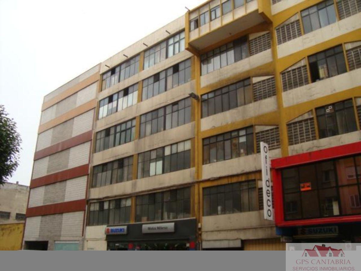 For sale of garage in Santander