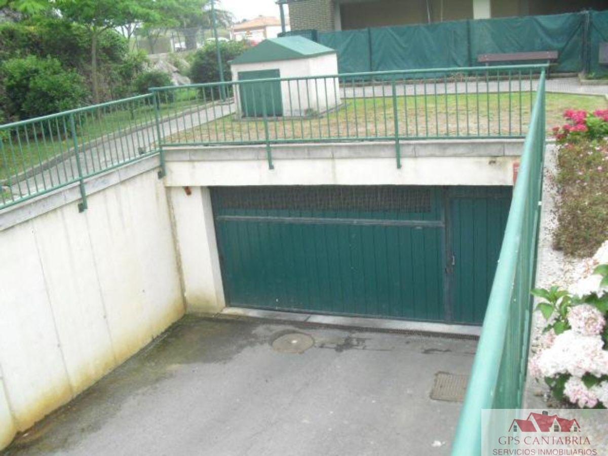 For sale of garage in Suances
