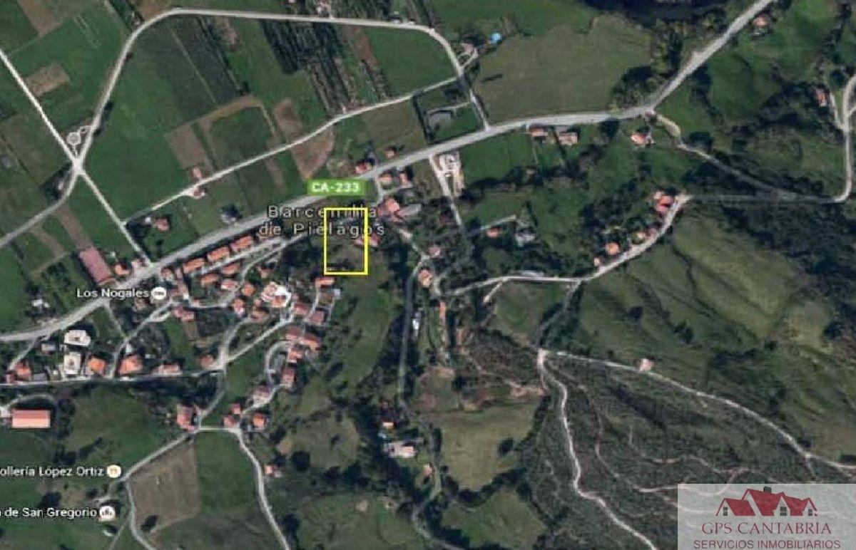 For sale of land in Piélagos