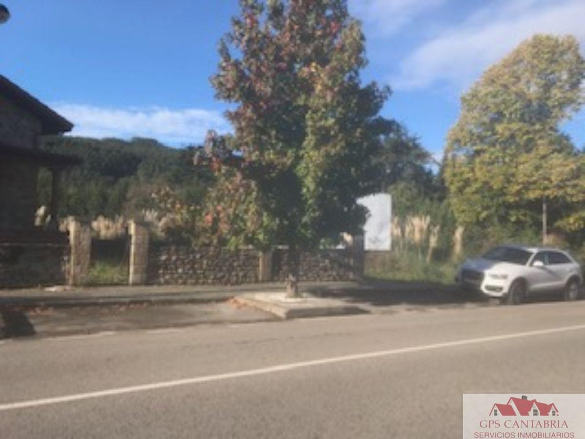 For sale of land in Castañeda