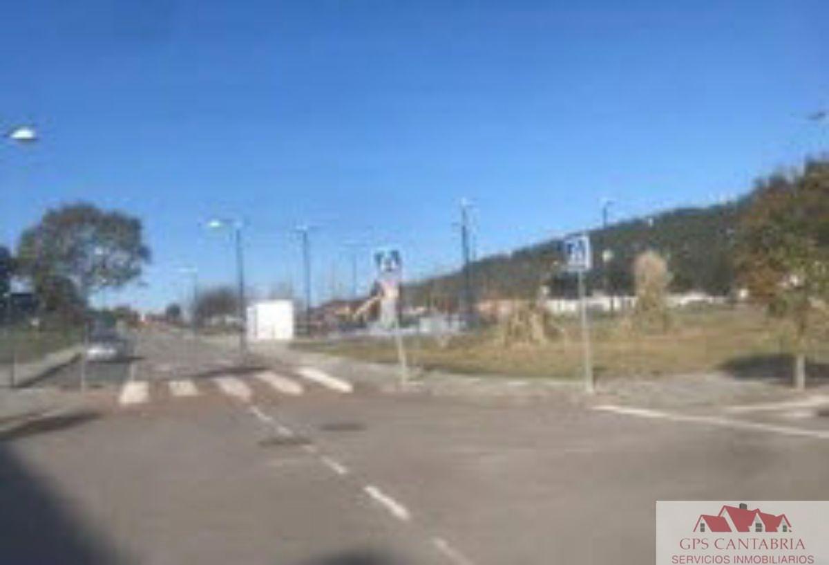 For sale of land in Argoños