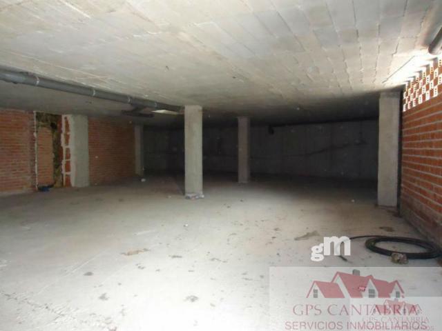 For sale of commercial in Guarnizo