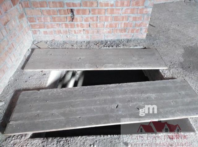 For sale of commercial in Guarnizo