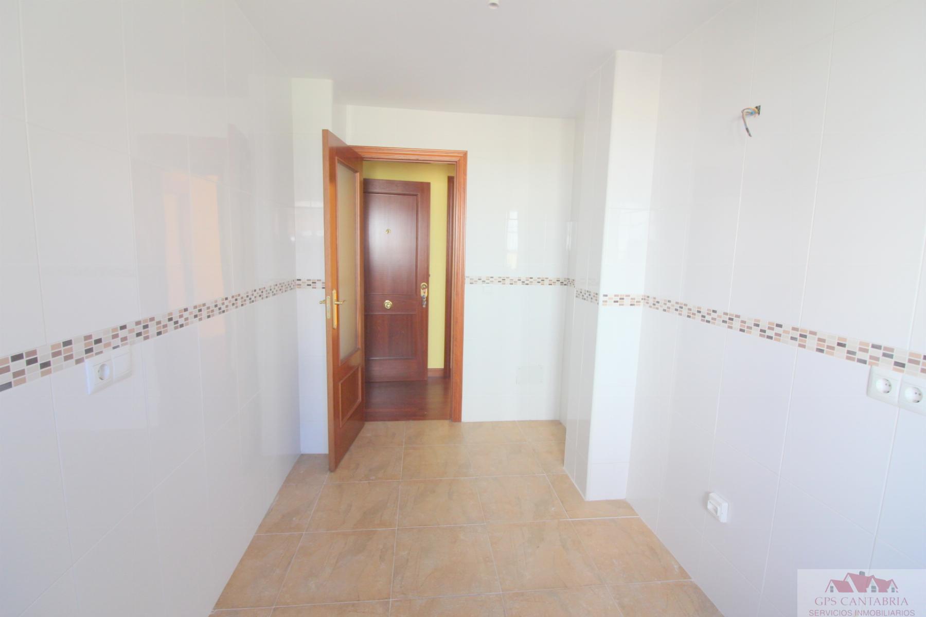 Venta de planta baja en Reinosa