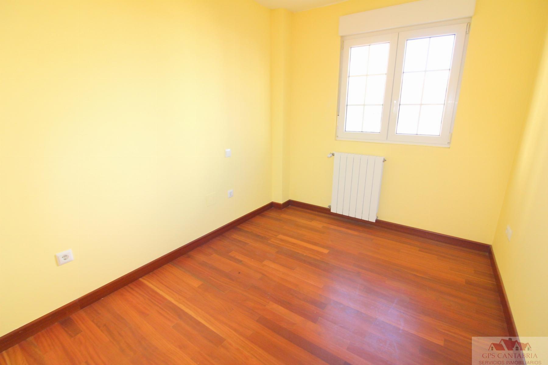 Venta de planta baja en Reinosa