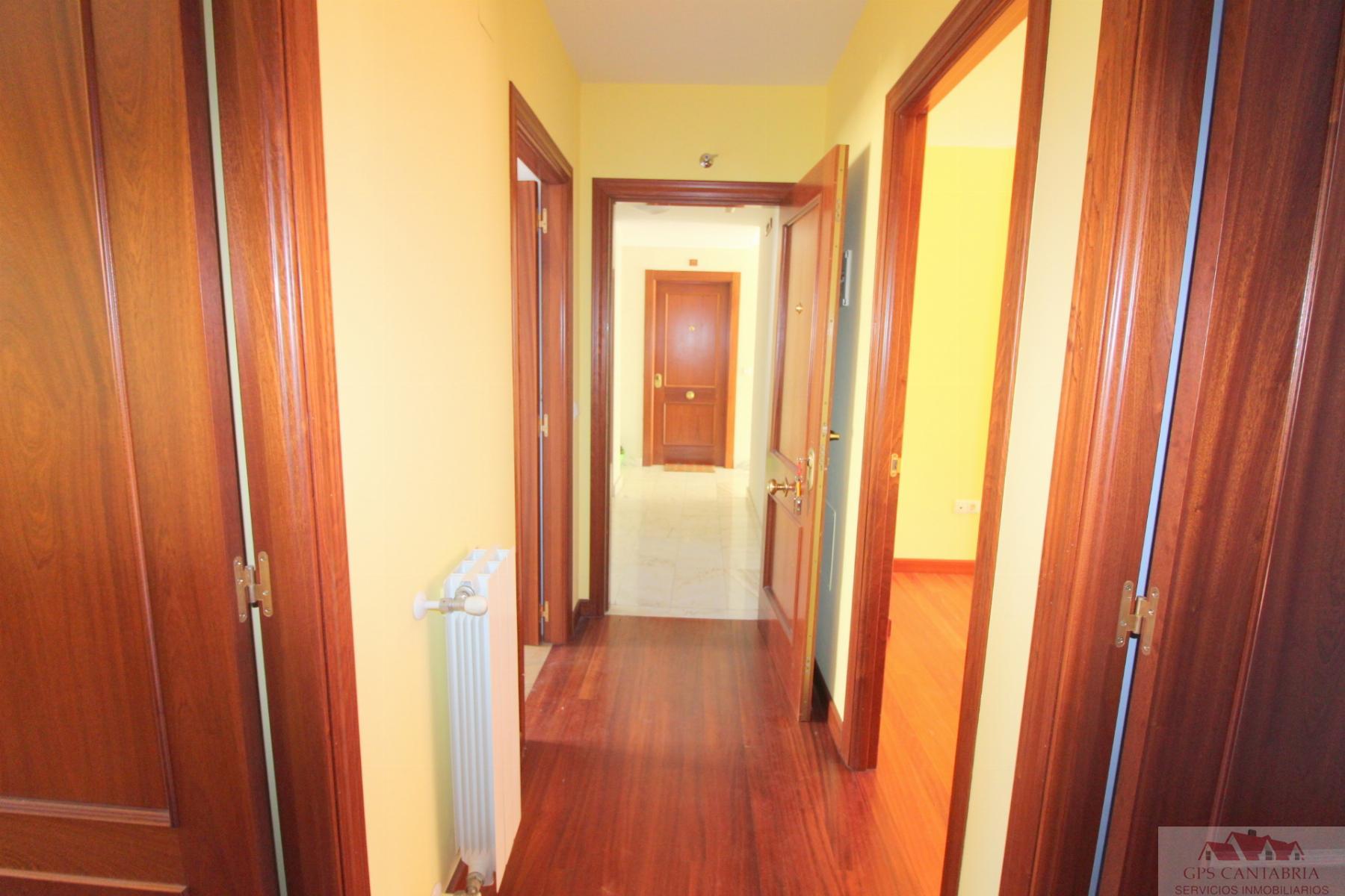 Venta de planta baja en Reinosa