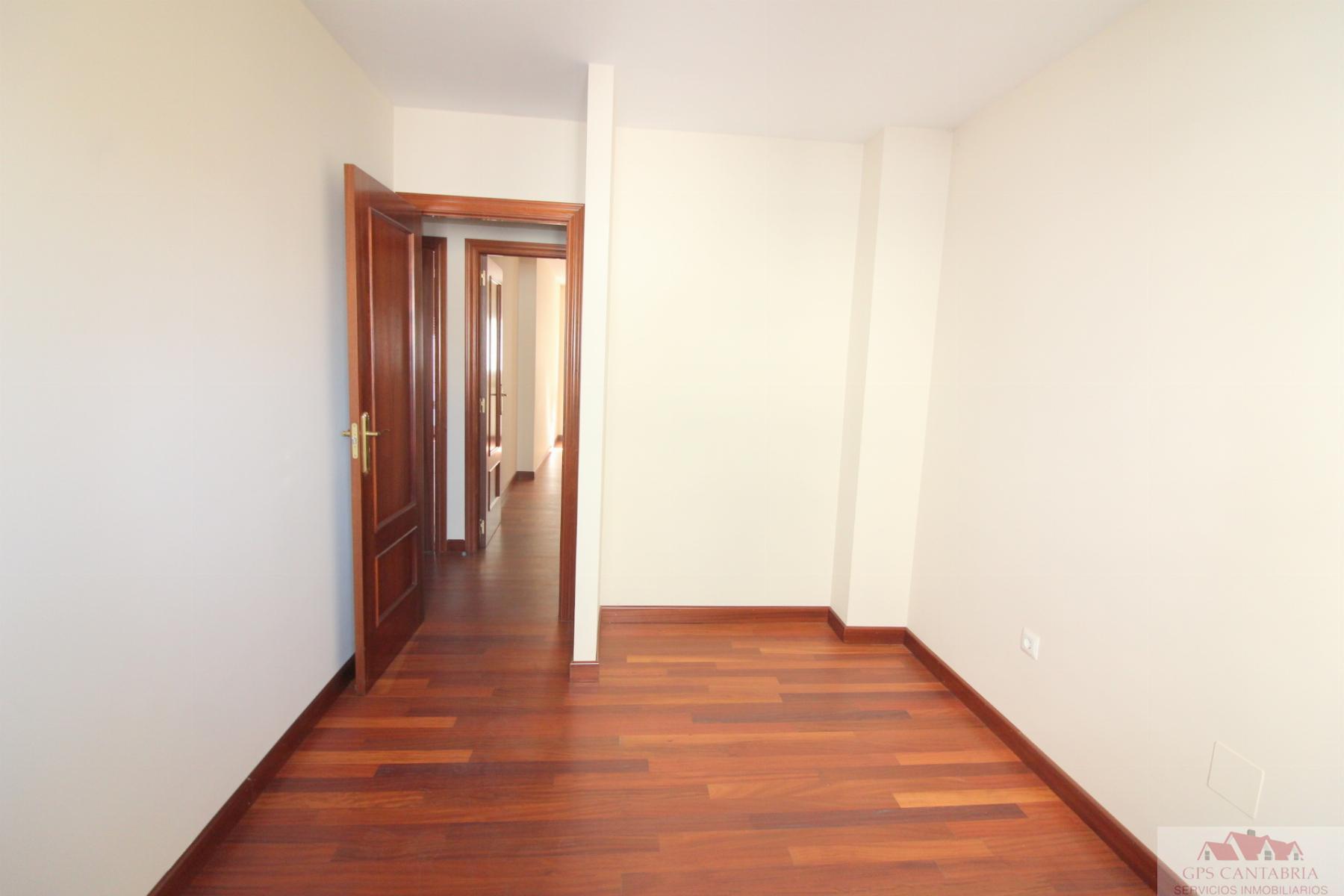 For sale of flat in Reinosa