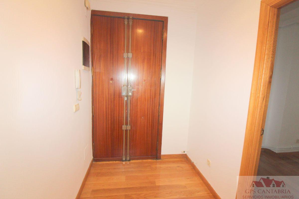 For sale of flat in Santander