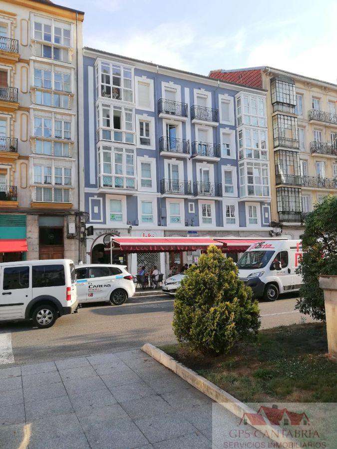 For sale of flat in Santander