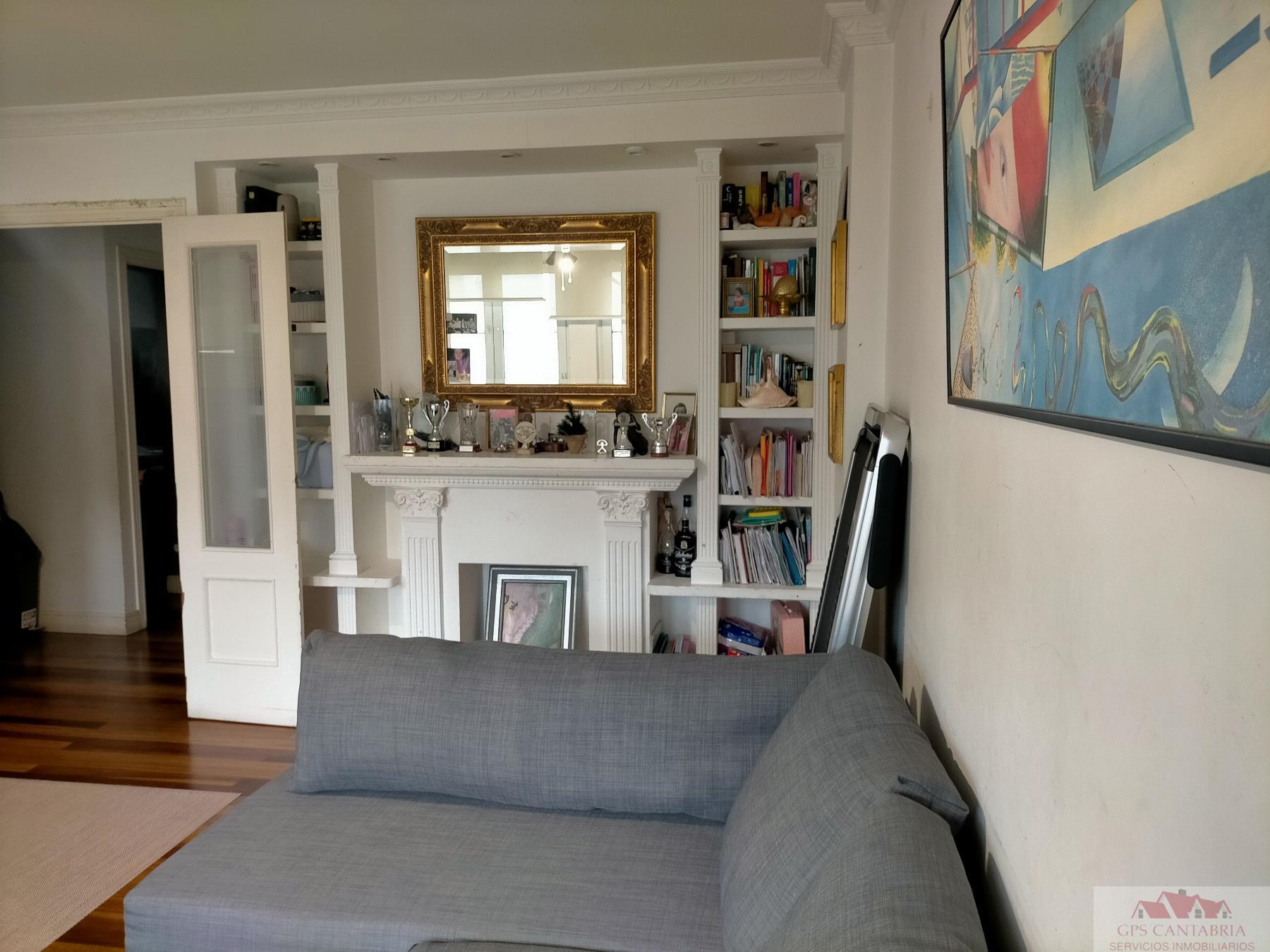 For sale of apartment in Santander
