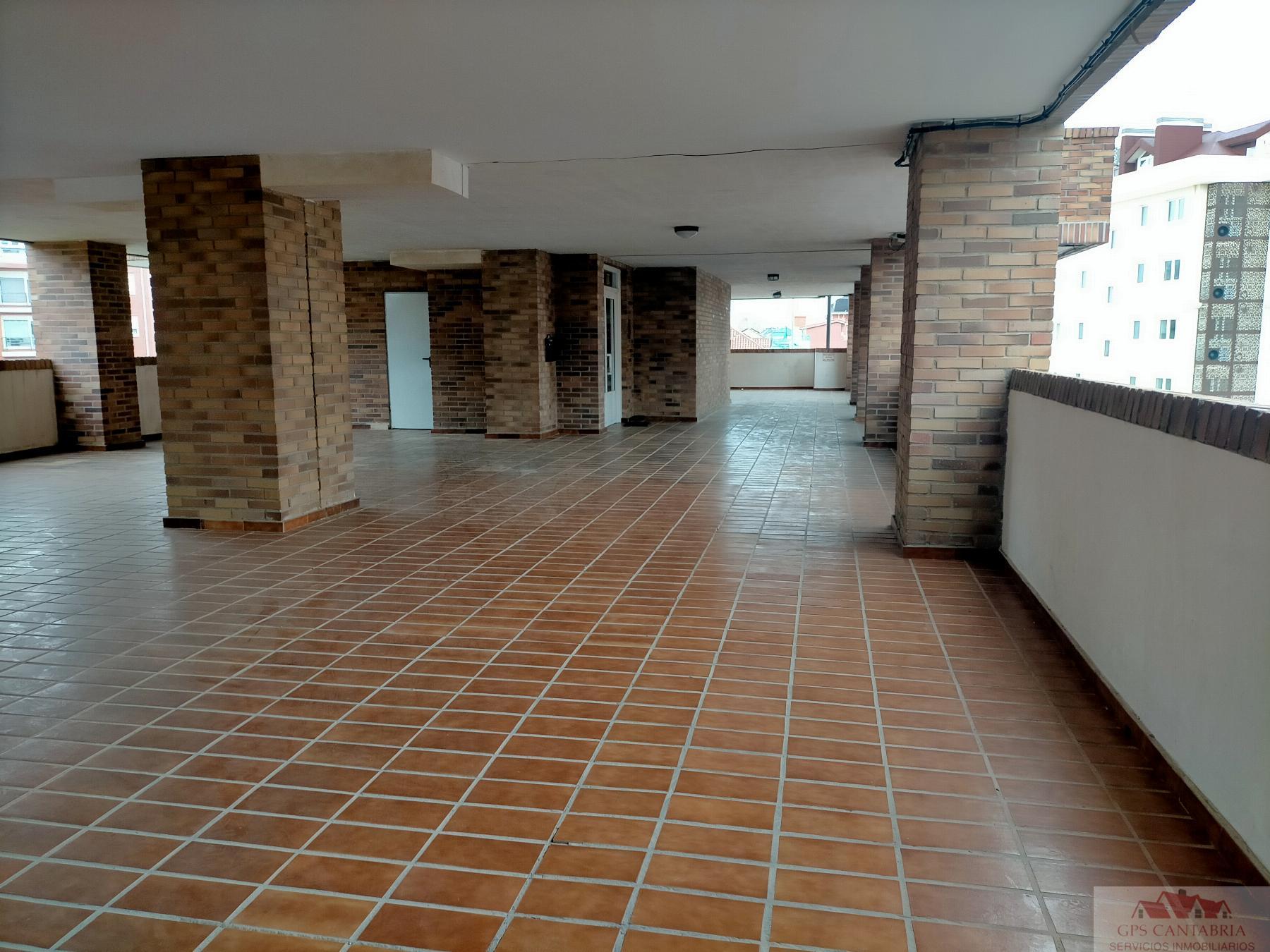 For sale of apartment in Santander