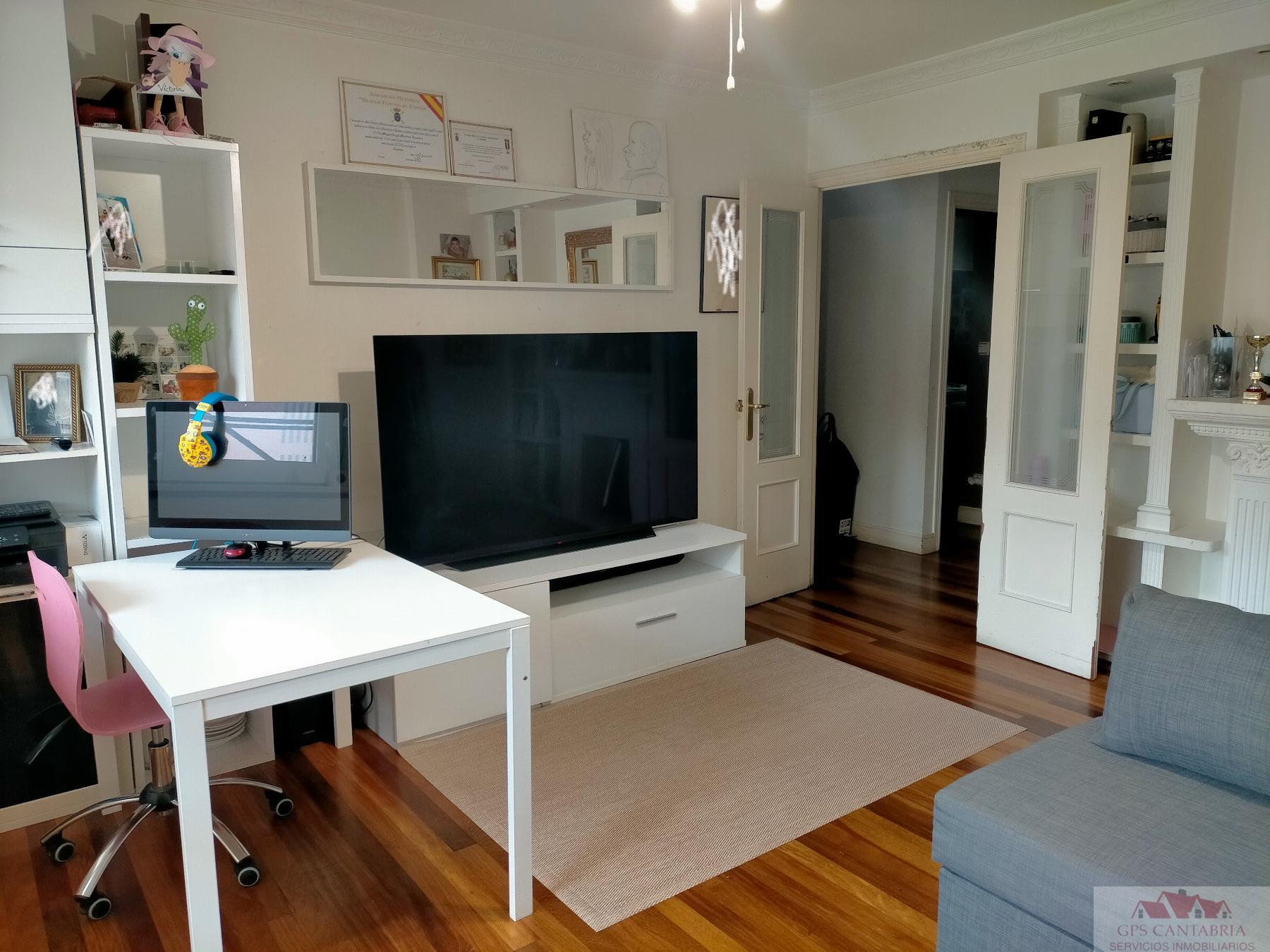 For sale of apartment in Santander