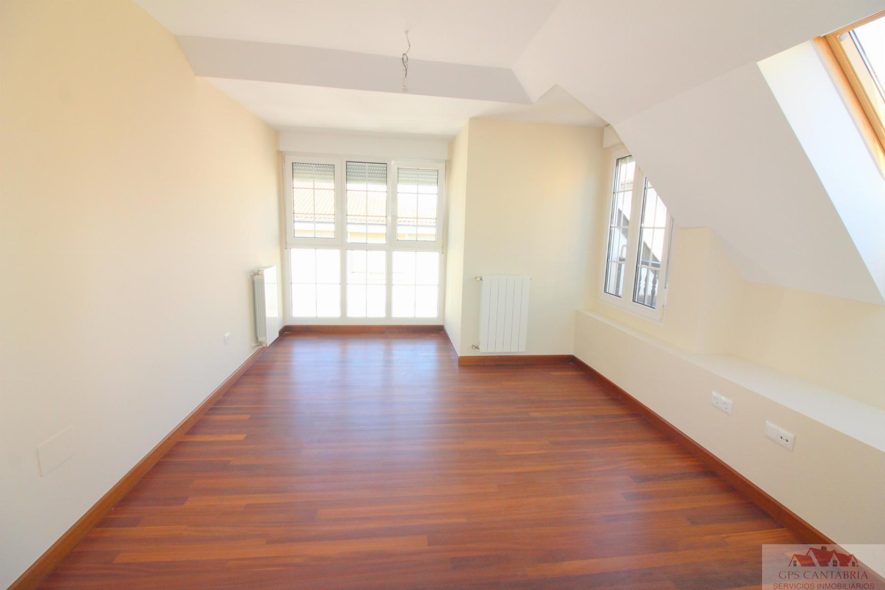 For sale of penthouse in Reinosa