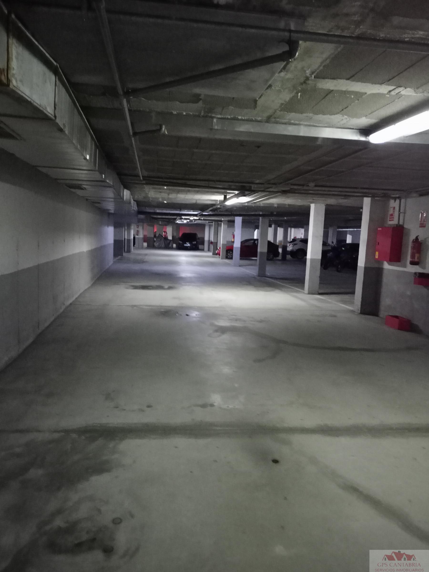 For sale of garage in Santa Cruz de Bezana