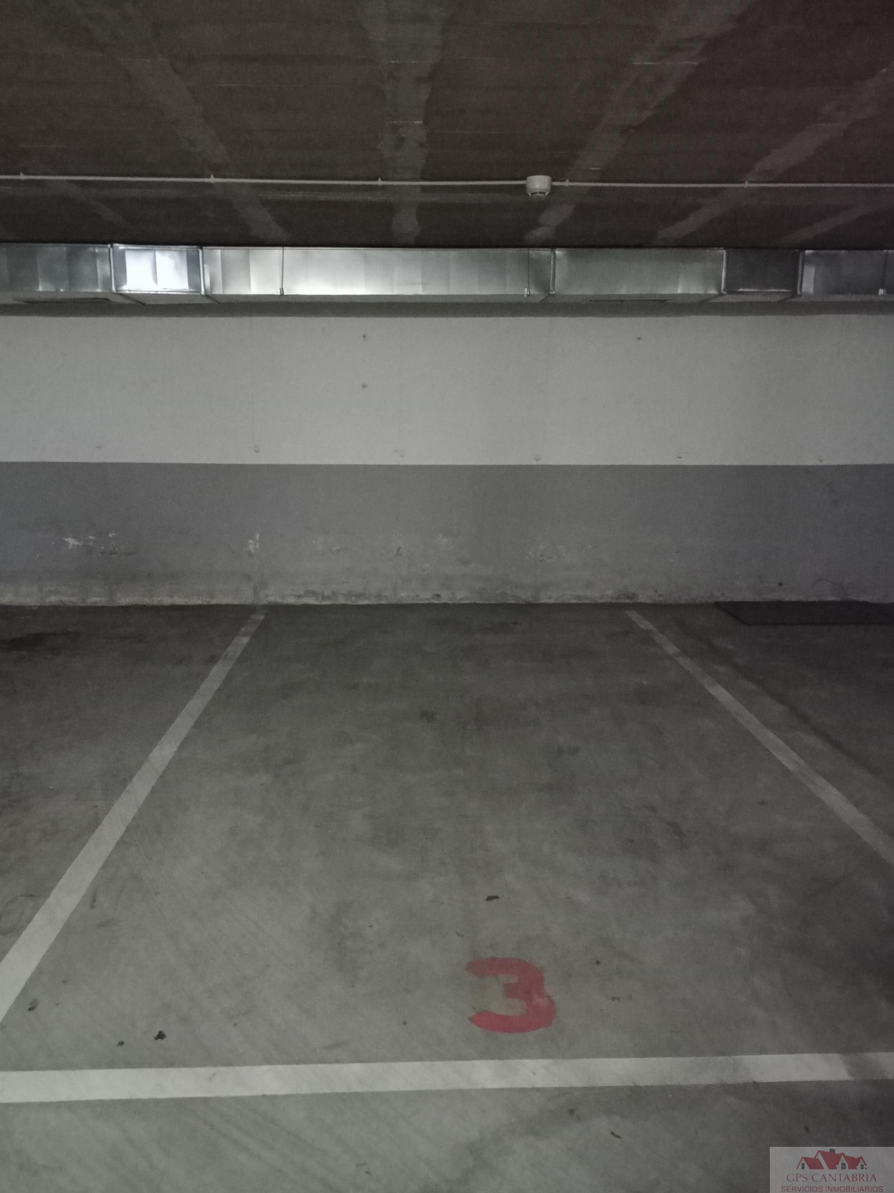 For sale of garage in Santa Cruz de Bezana