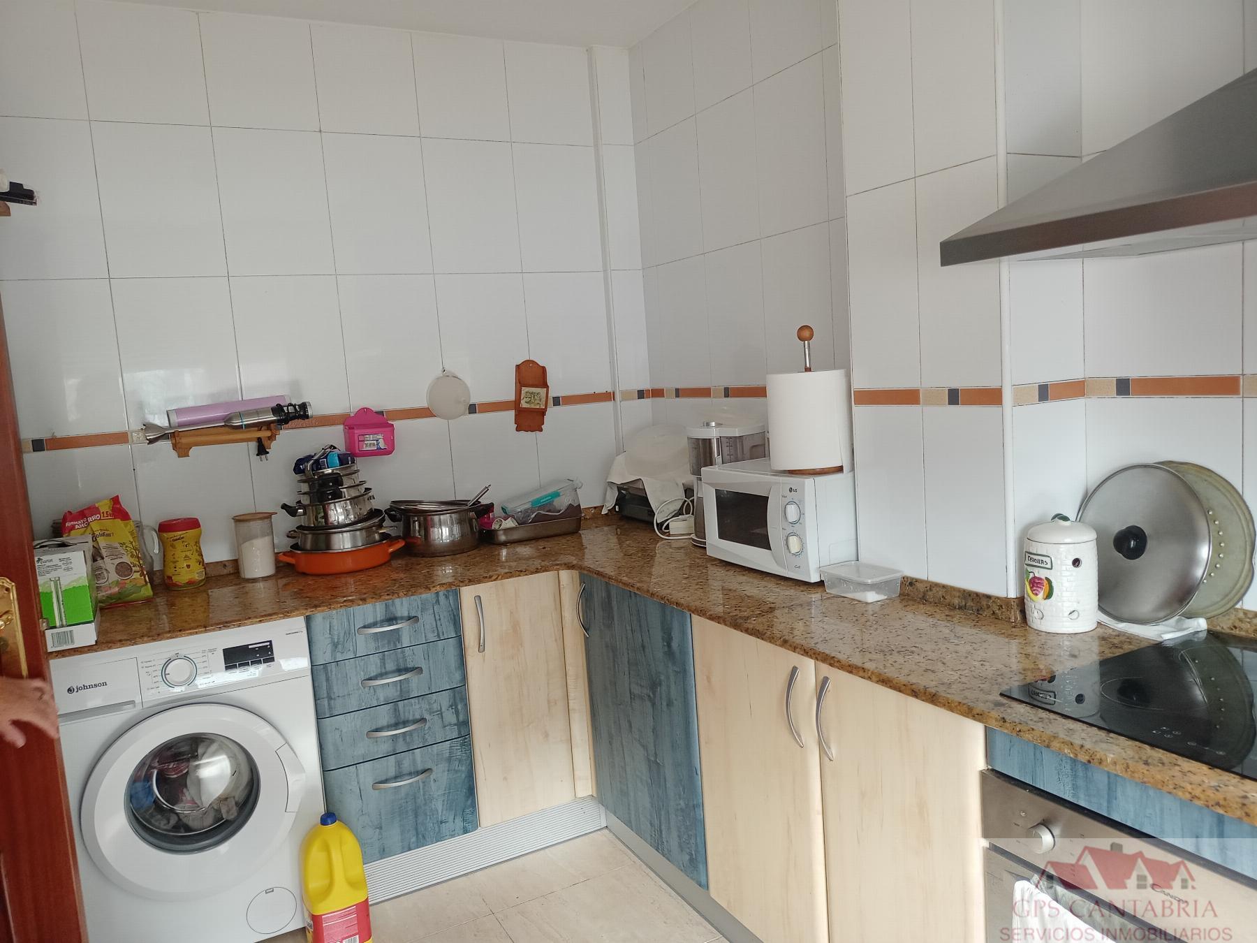 For sale of apartment in Reocín