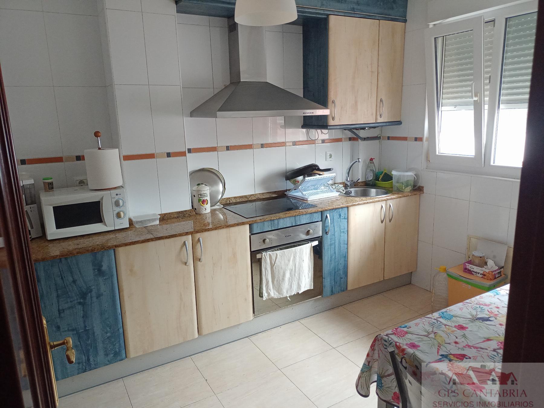 For sale of apartment in Reocín