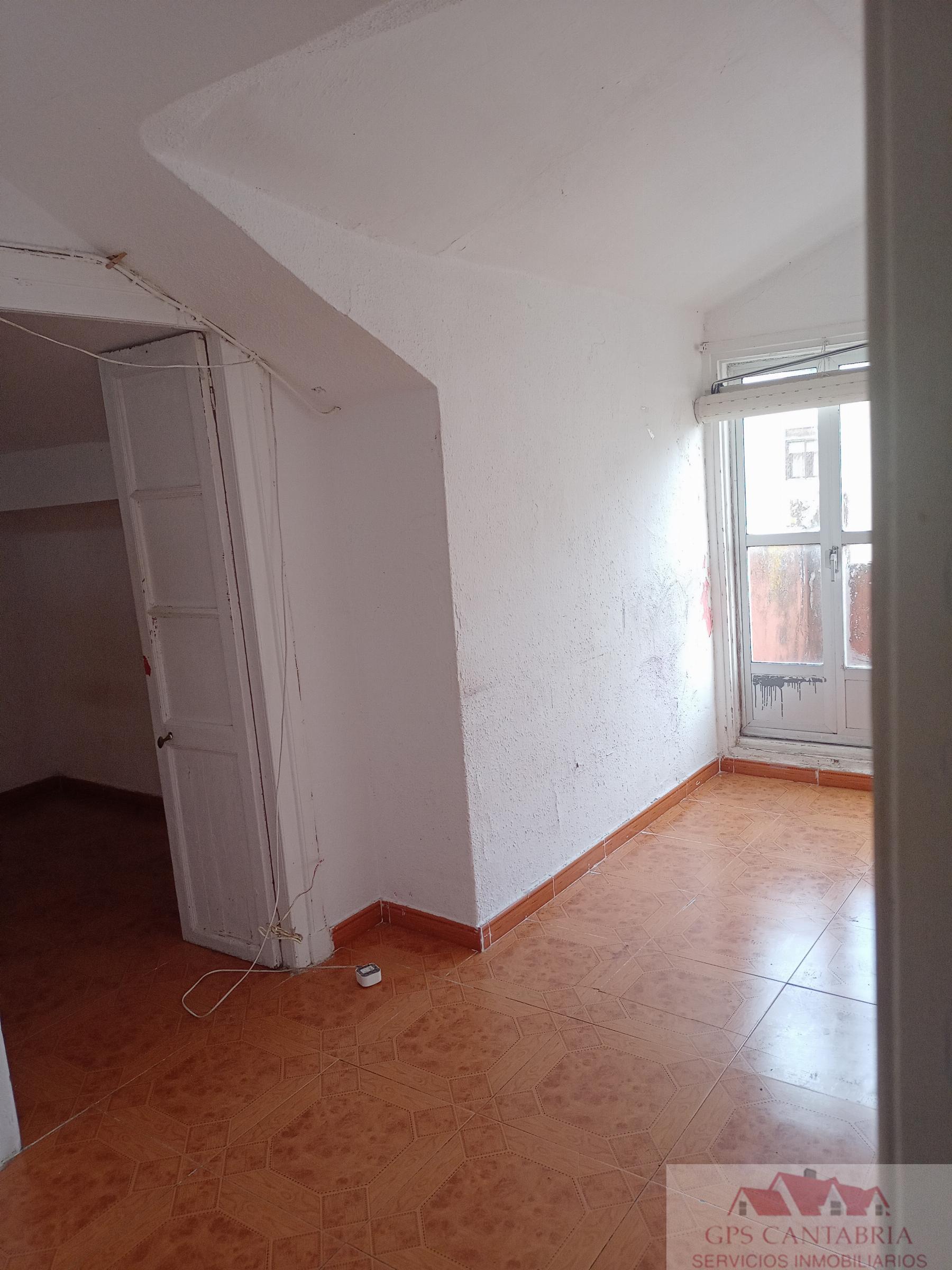 For sale of apartment in Santander