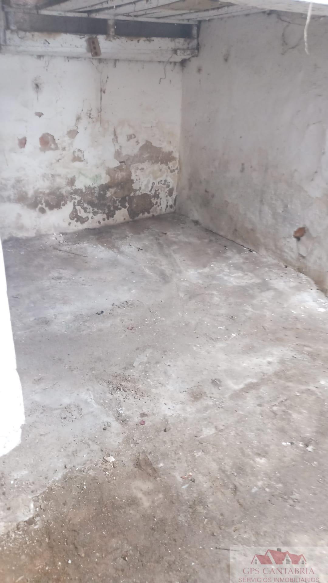 Venta de planta baja en Los Corrales de Buelna