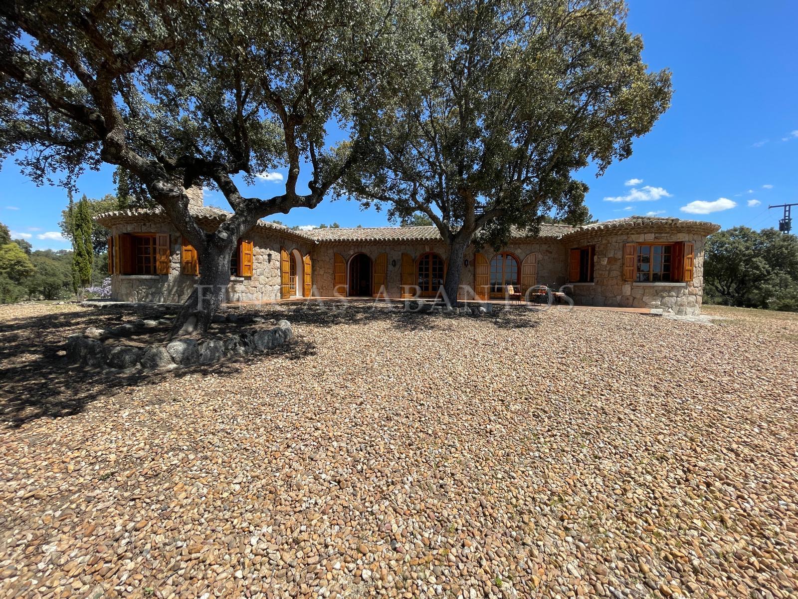 Venta de finca de recreo en Colmenarejo