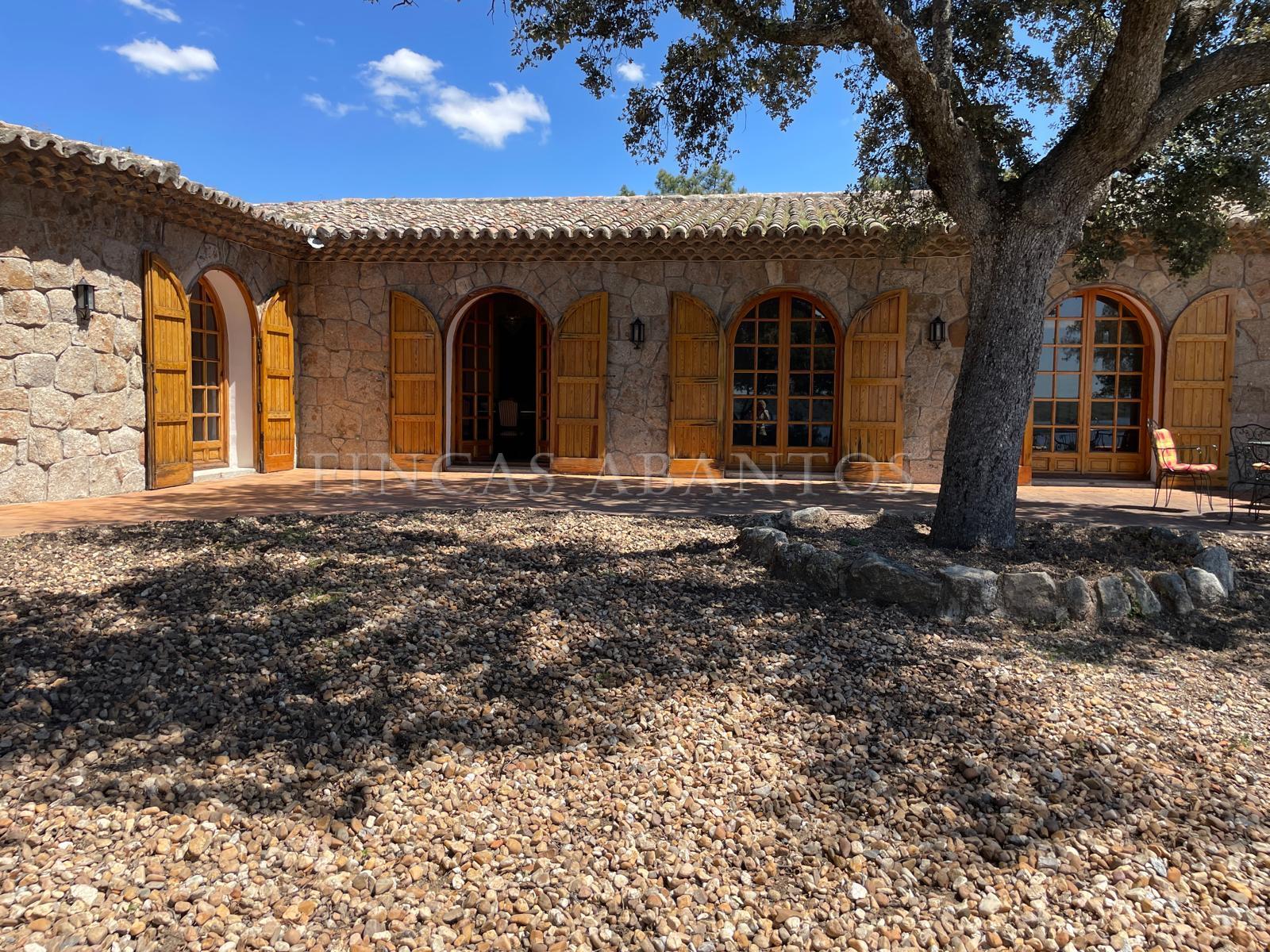 Venta de finca de recreo en Colmenarejo
