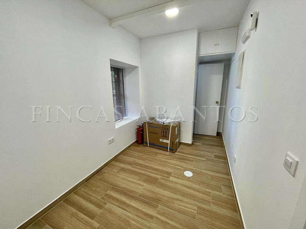 Venta de local en El Escorial