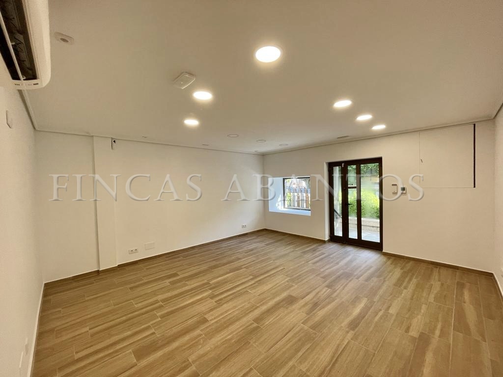 Venta de local en El Escorial