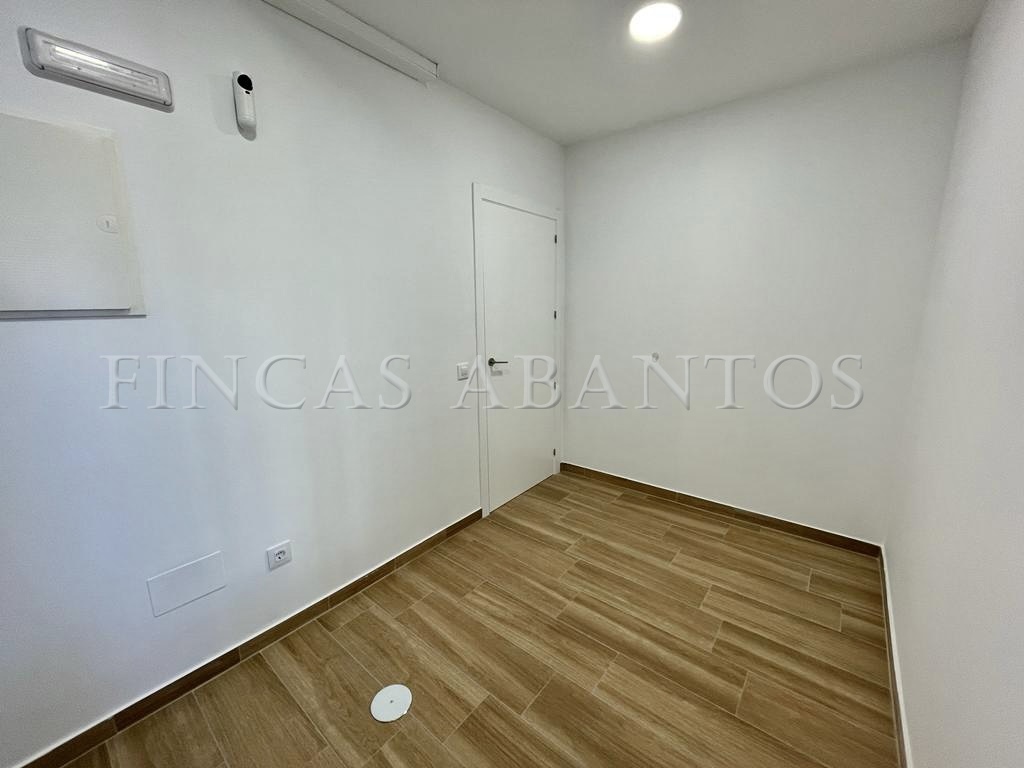 Venta de local en El Escorial