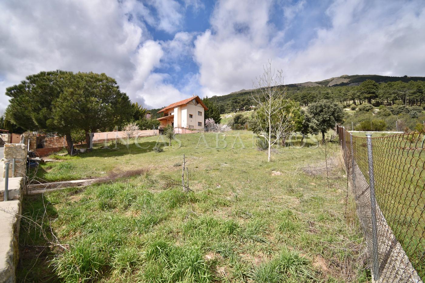 For sale of land in San Lorenzo de El Escorial