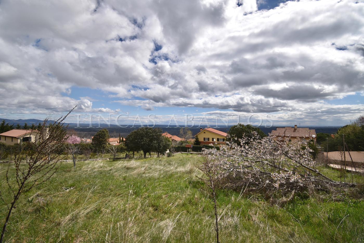 For sale of land in San Lorenzo de El Escorial