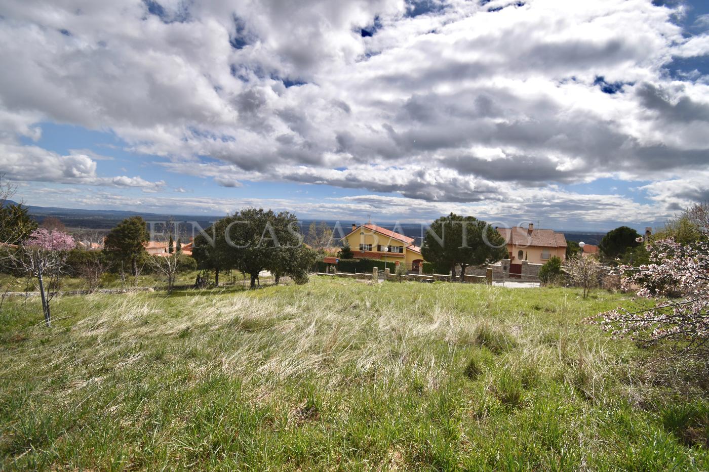 For sale of land in San Lorenzo de El Escorial