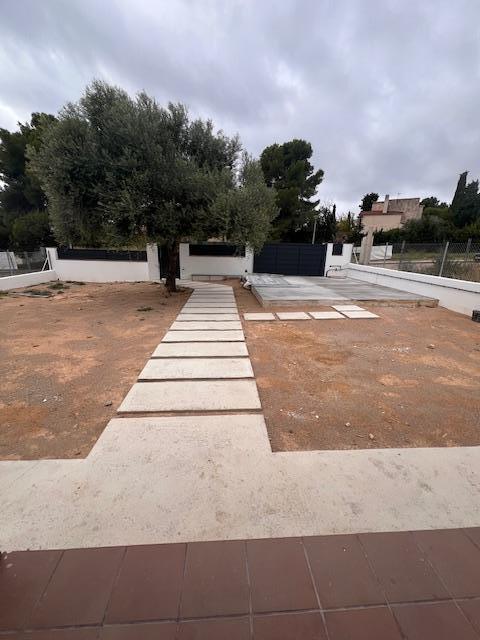 Venta de casa en Coma - Ruga