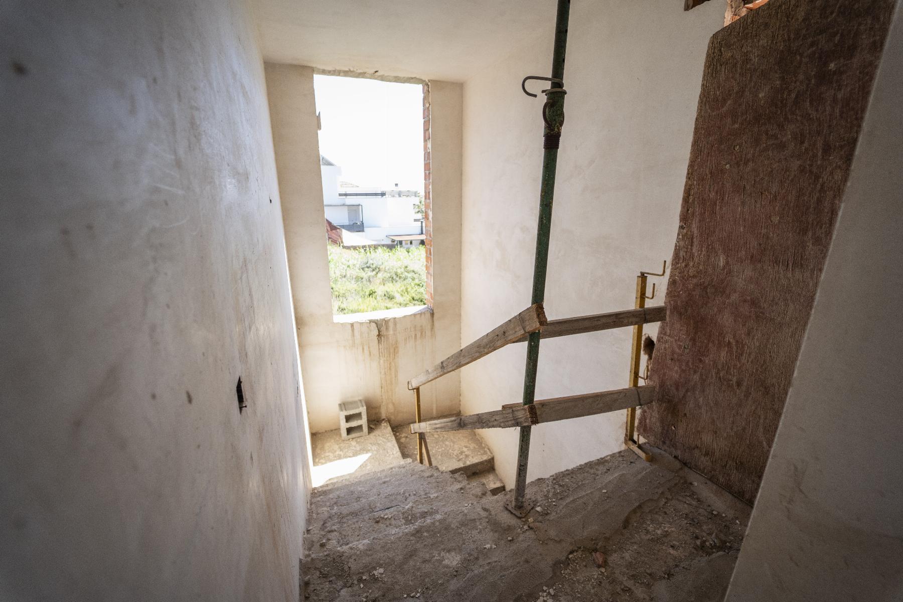 Til salg fra hus i Coma - Ruga