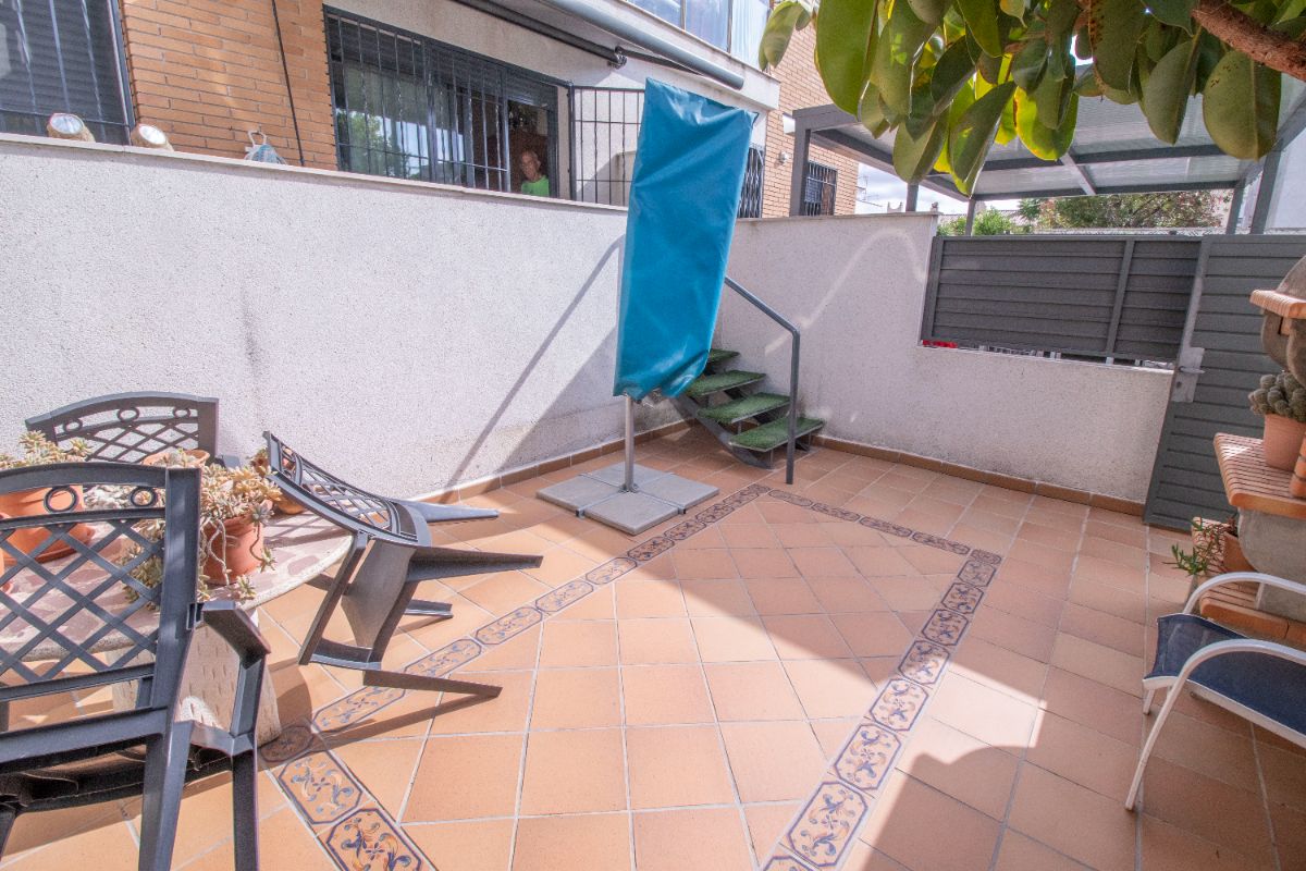 Venta de planta baja en Coma - Ruga