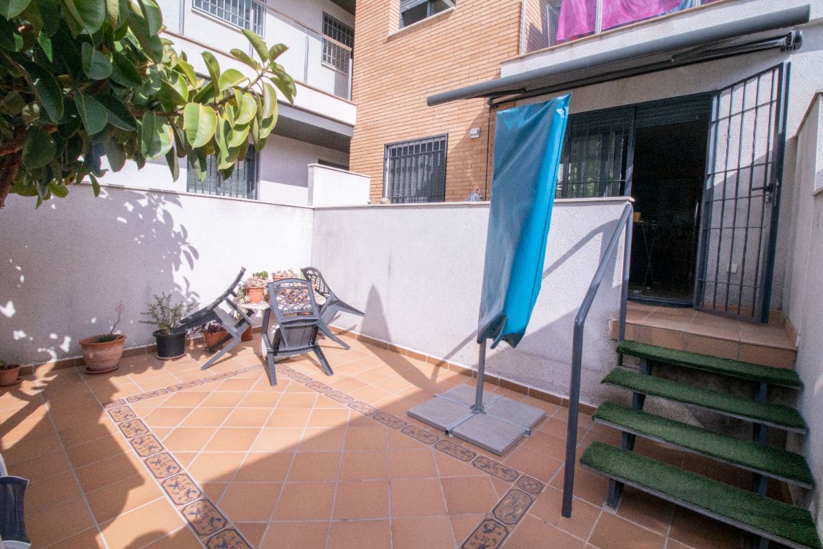 Venta de planta baja en Coma - Ruga