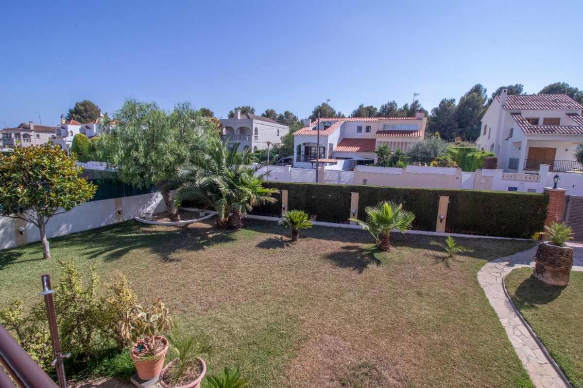 Venta de casa en Coma - Ruga