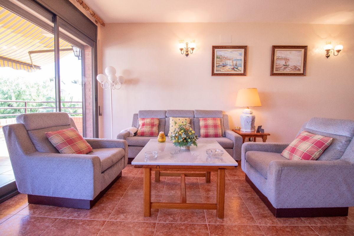 Venta de casa en Coma - Ruga