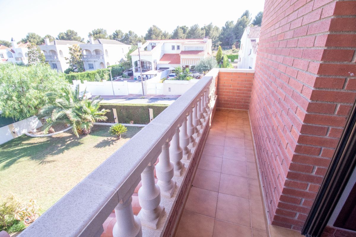Venta de casa en Coma - Ruga