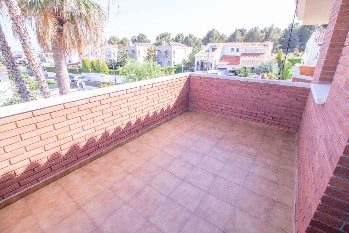 Venta de casa en Coma - Ruga